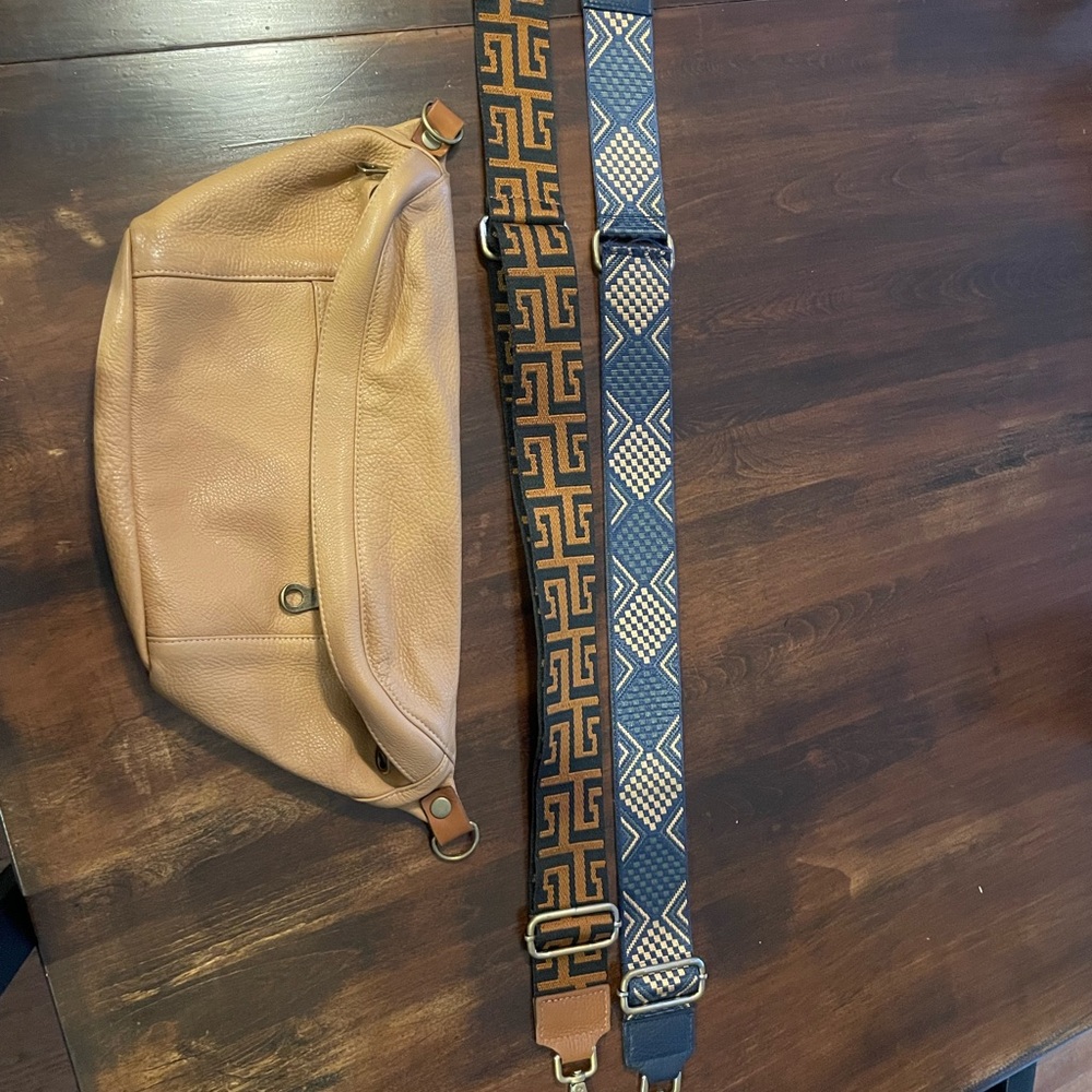 Parker Thatch sling bag